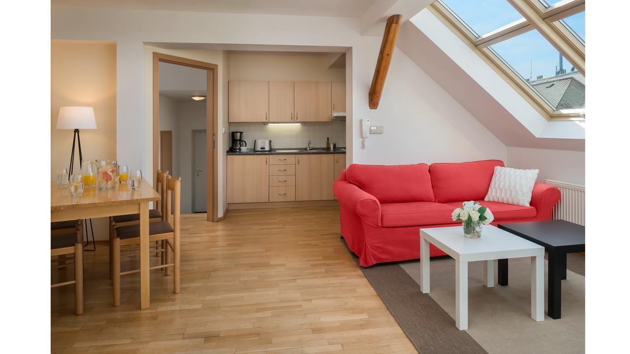 Old Town Residence Apartments Prag Rum bild