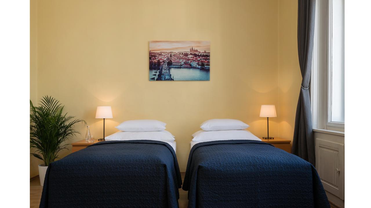 Old Town Residence Apartments Prag Rum bild