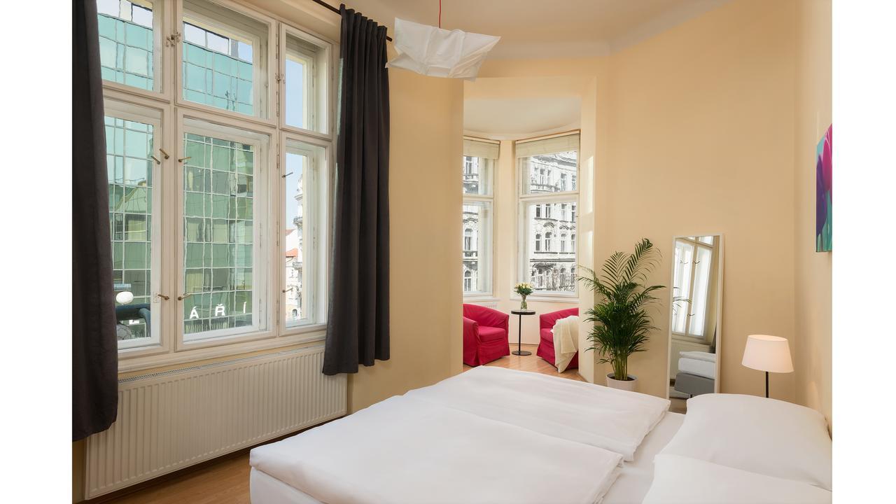 Old Town Residence Apartments Prag Rum bild