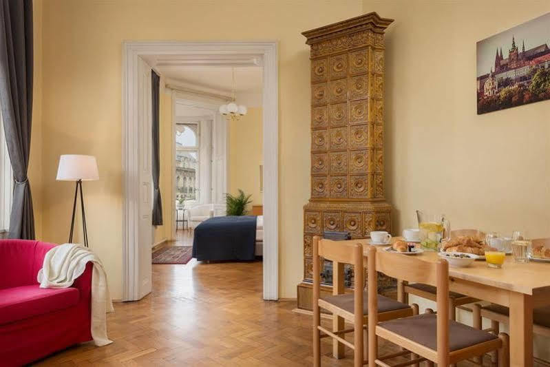 Old Town Residence Apartments Prag Exteriör bild